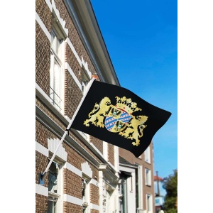 Zwarte vlag met provinciewapen Groningen
